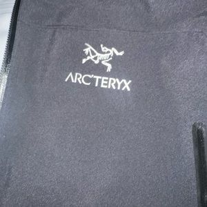 Arcteryx Goretex Hommes men XXL jacket brand new condition never worn out.